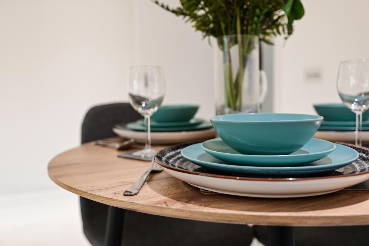 Khayat Homes - The Cosmo - Two Bed Apartamento Londres