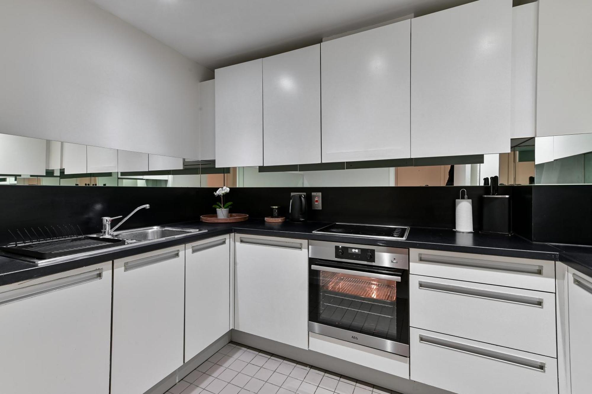Khayat Homes - The Cosmo - Two Bed Apartamento